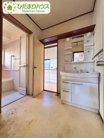 野田市三ツ堀　中古戸建　昭和59年築の洗面所