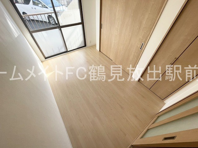 東大阪市稲田新町２丁目の賃貸マンションの洋室