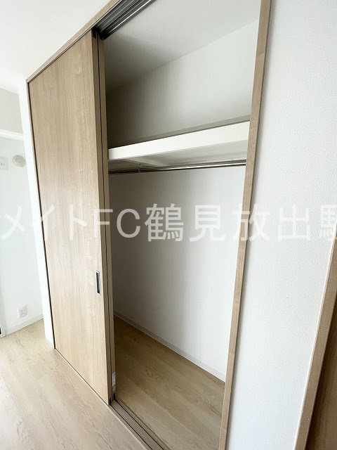 東大阪市稲田新町２丁目の賃貸マンションの収納