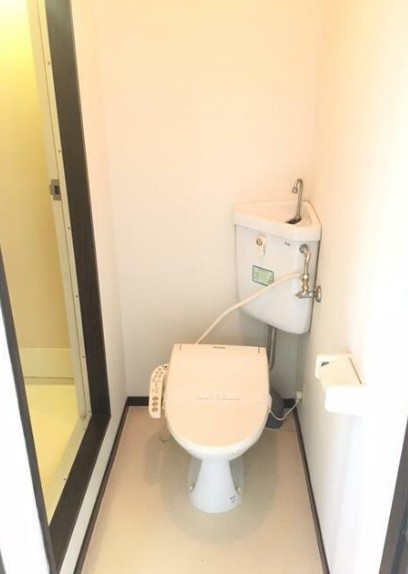 フォーブル上荻のトイレ