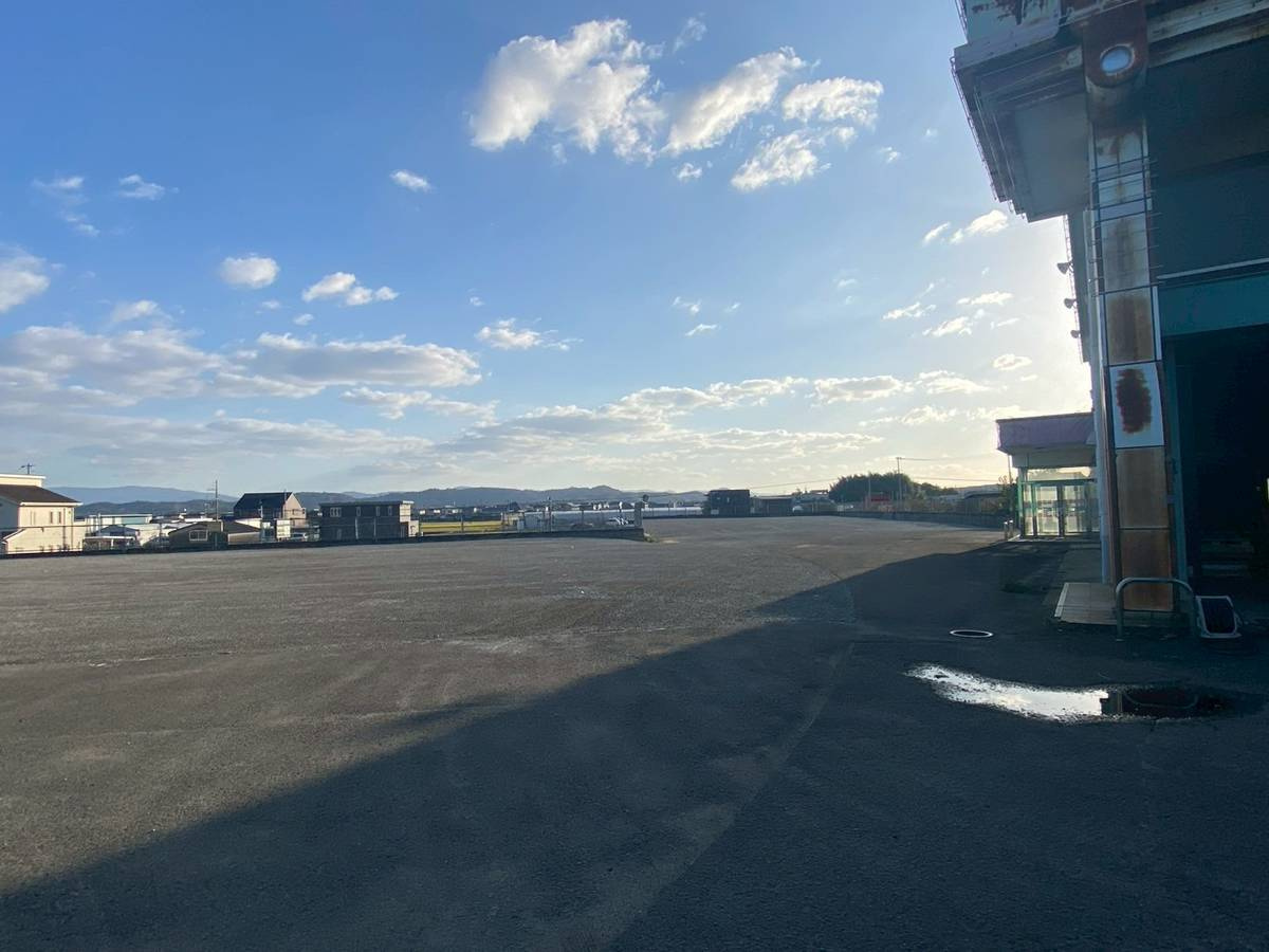 和歌山市府中　倉庫の駐車場