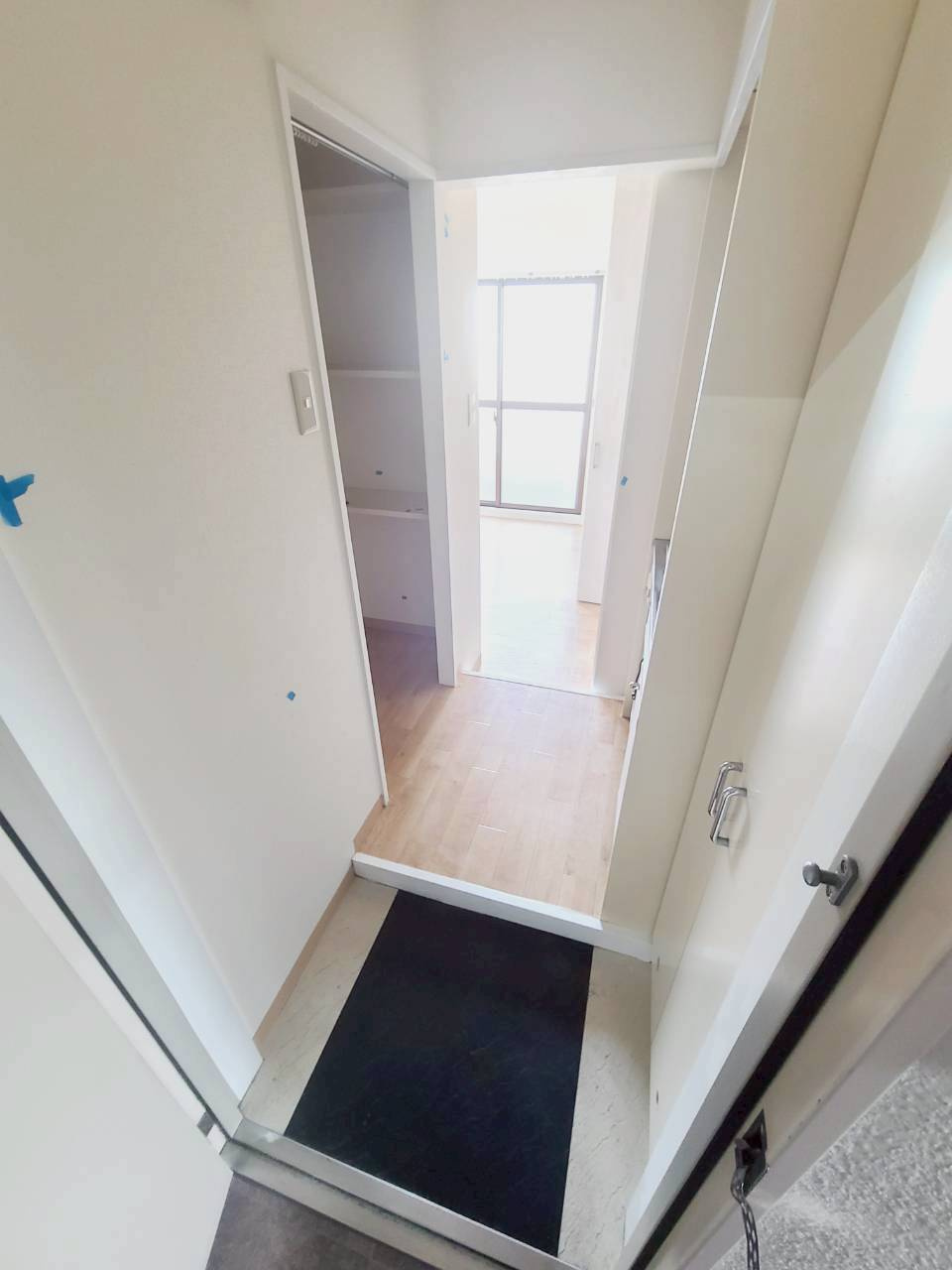 ダンディライオン西宮の玄関