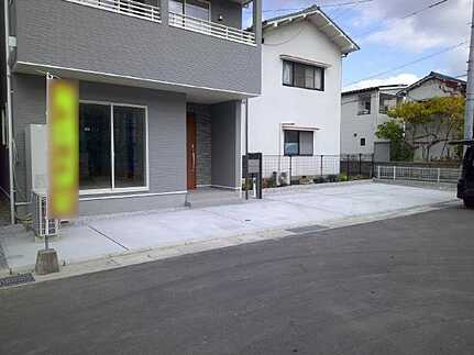 広島市安芸区中野1丁目　新築一戸建ての駐車場