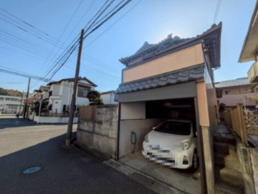 【駐車場】