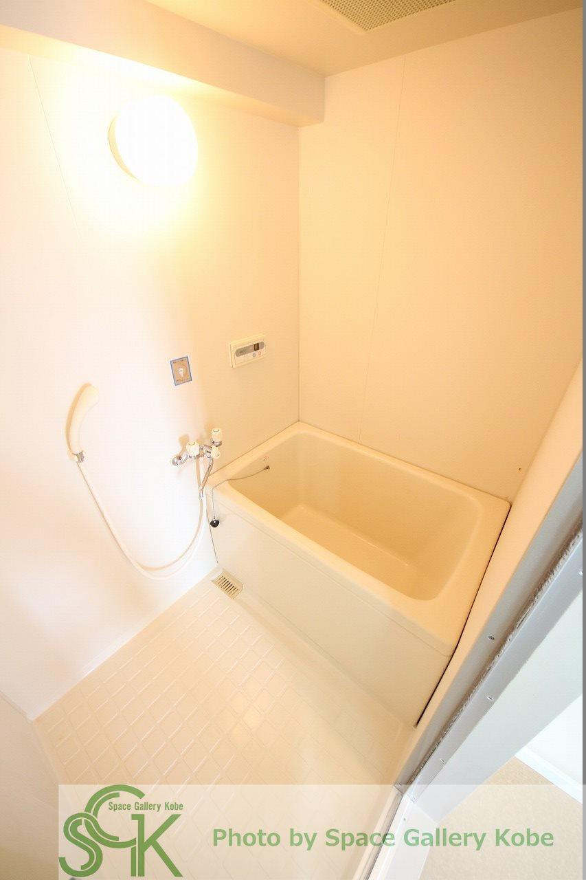 ハイツニシキの浴室|※お部屋により仕様が異なる可能性があります。