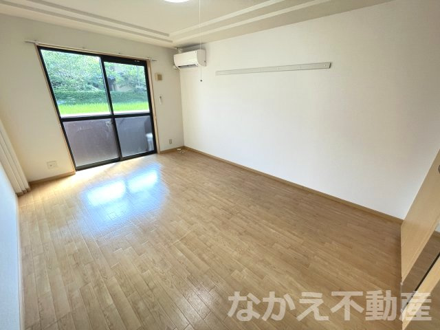 【洋室】 | 個人の部屋や寝室として使える洋室です