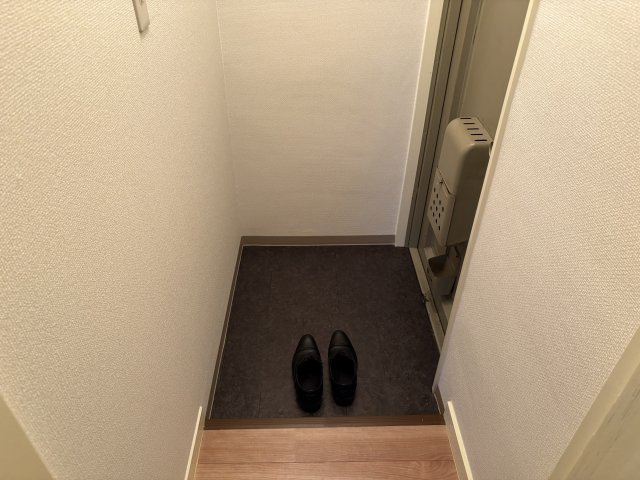 【玄関】
