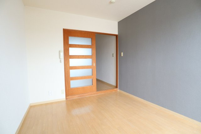 ハイツ大野の居間・リビング