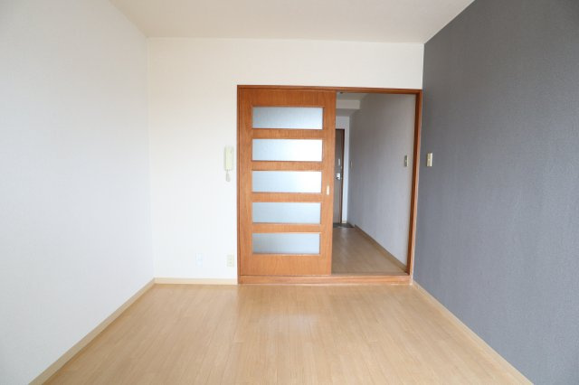 ハイツ大野の居間・リビング