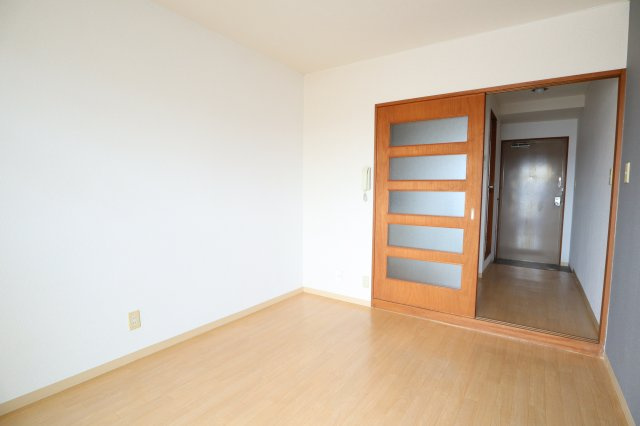 ハイツ大野の居間・リビング