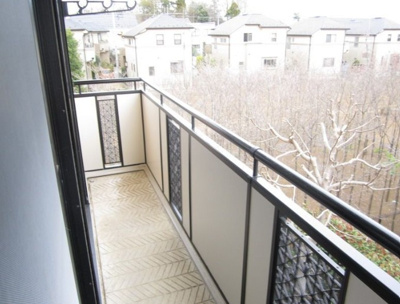 【バルコニー】 | ロイヤルガーデン 壱七番館