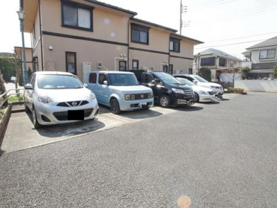 【駐車場】 | ロイヤルガーデン 壱七番館
