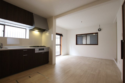 【居間・リビング】 | 山中田町1丁目貸家