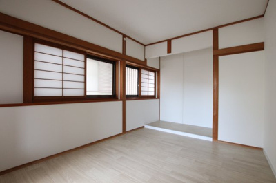 【洋室】 | 山中田町1丁目貸家