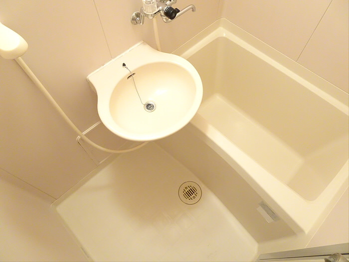 ラベンダー仙川の浴室