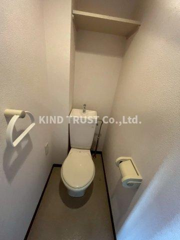 リーガル北梅田のトイレ|コンパクトで使いやすいトイレです