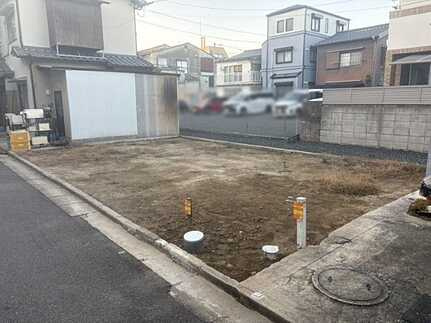 広島市中区吉島西２丁目　新築一戸建ての前面道路含む現地写真