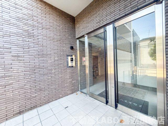リラスクエア八尾宮町Ⅱのエントランス