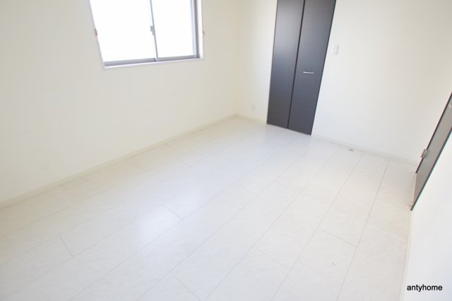 ラフィーネレジデンス　仲介手数料無料の寝室