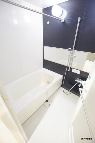 ラフィーネレジデンス　仲介手数料無料の浴室