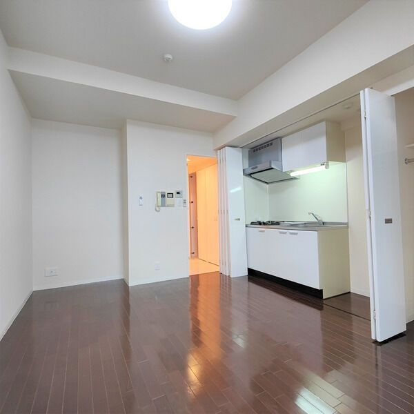 グランルージュ栄 Ⅱの玄関