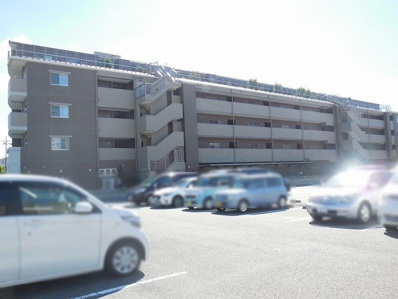 ガーデンハイク守山の外観