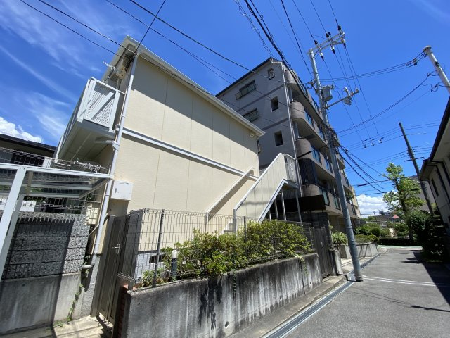 フレグランス六甲道の外観