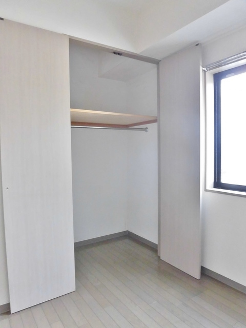 コンフォート野火止の収納|洋室4.2帖クローゼット