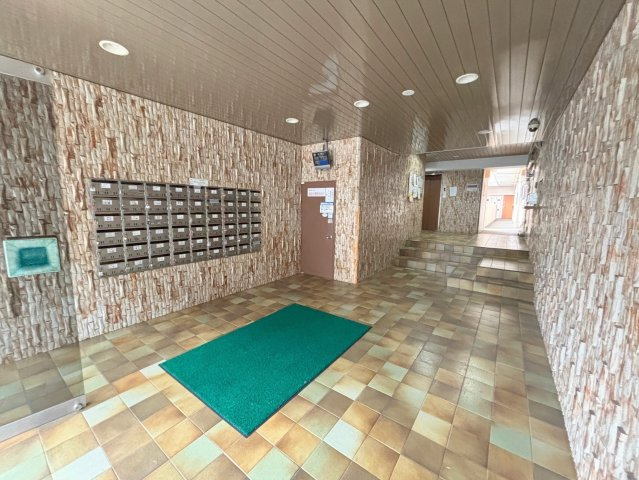 上新庄ハイムのエントランス