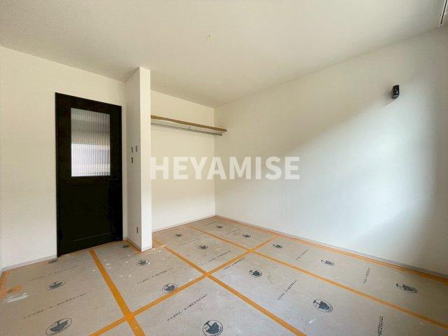 Casa　Chateauの居間・リビング|※類似物件の写真でございます※クロス、扉の色は異なります※