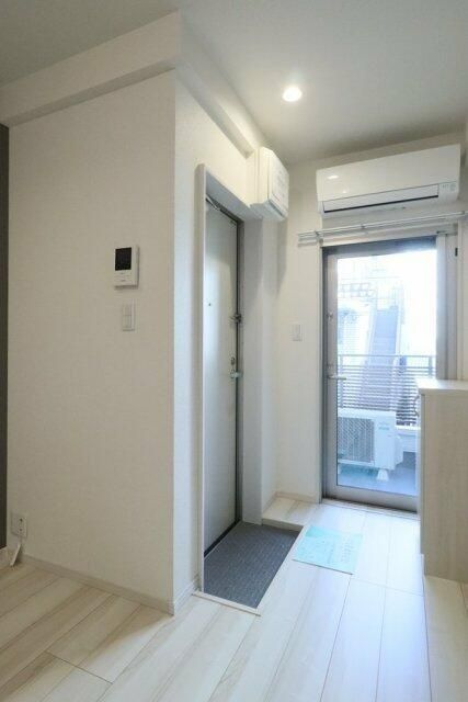 ラ・ルーチェの玄関