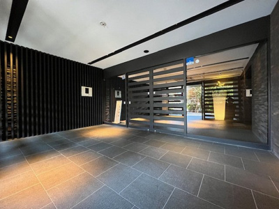 【エントランス】 | レグノ・スイート三軒茶屋