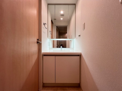 【洗面所】 | レグノスイート三軒茶屋