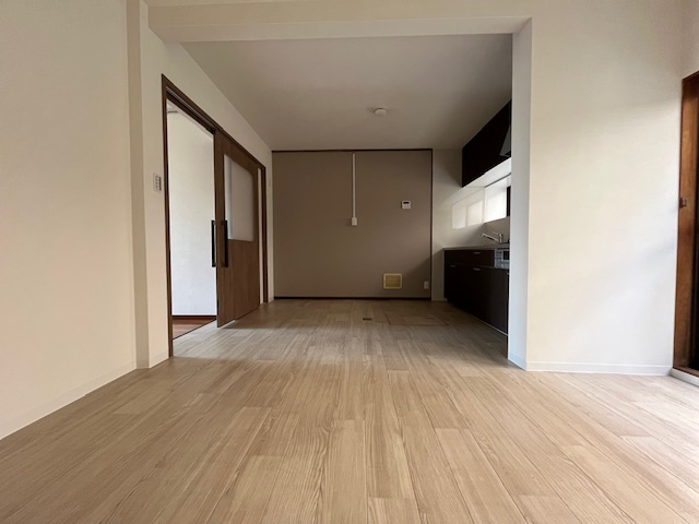山中田貸家の居間・リビング