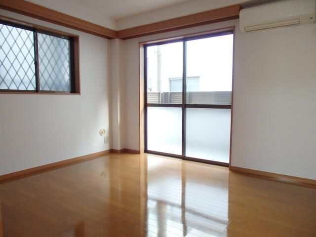 シャルマンドミールの居間・リビング