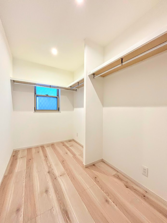 泉区中田南5丁目　中古戸建ての収納|◆暮らし心地を大きく左右する収納を、適材適所に配置し使い勝手を考慮しました。空間を余すところなく有効利用した収納は生活空間をより上質なものにしてくれるでしょう。
