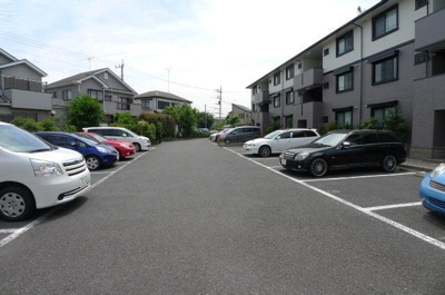 【駐車場】 | ジュネススズキ