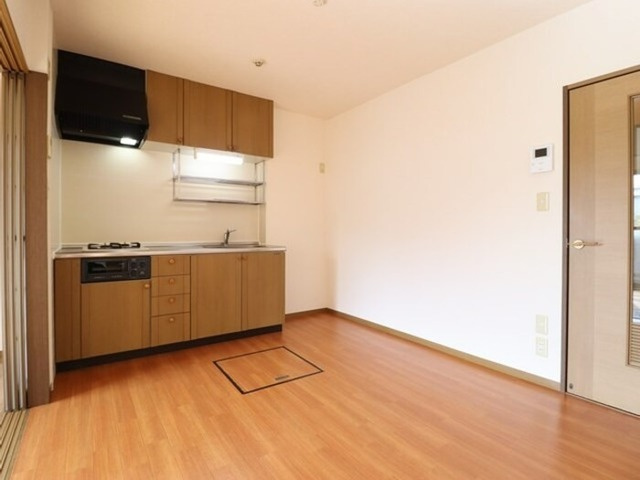 ジュネススズキの居間・リビング