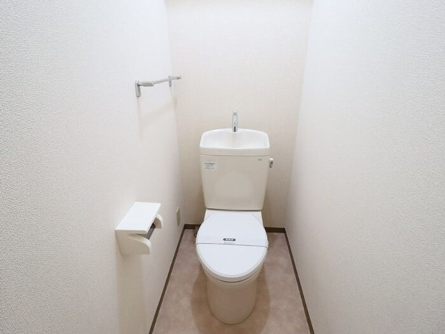 ジュネススズキのトイレ