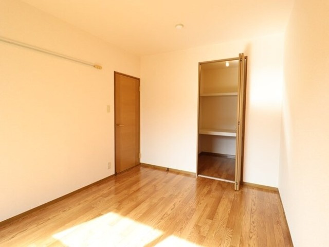 ジュネススズキの寝室