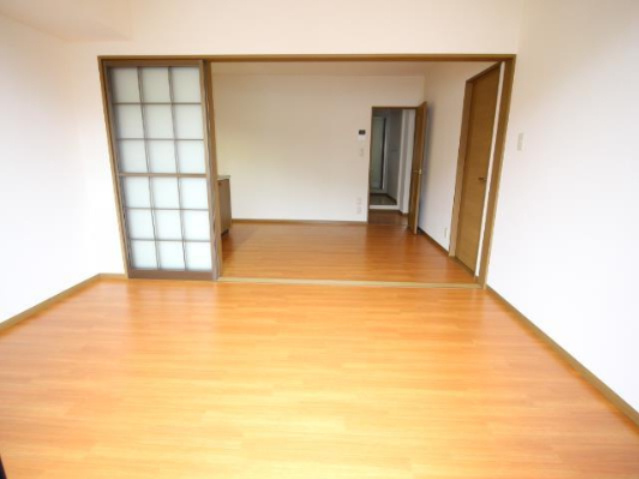 ジュネススズキ