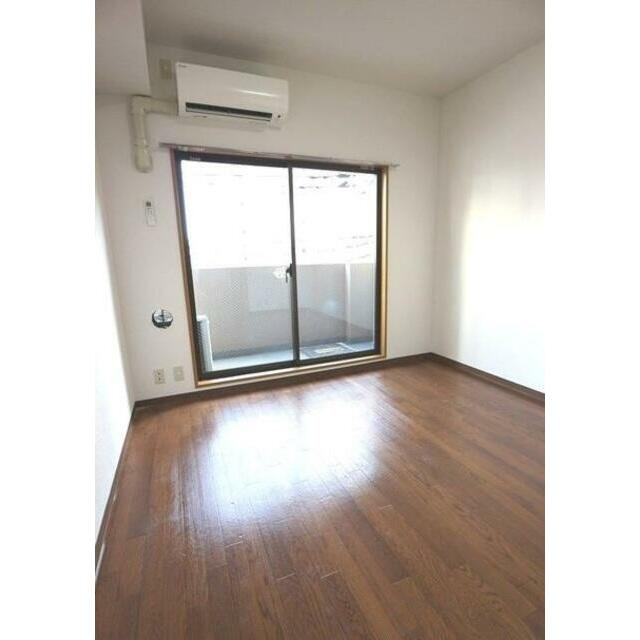 SUN ROCKの居間・リビング