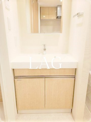 【洗面所】 | グランカーサ両国イースト | 独立洗面台です。