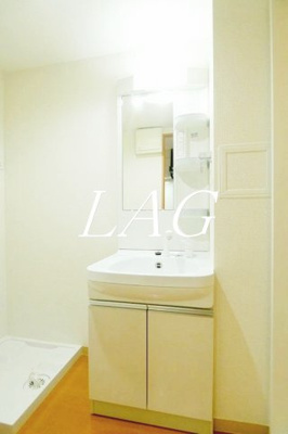 【独立洗面台】 | エスペルーモ本所吾妻橋 | 独立洗面台です。