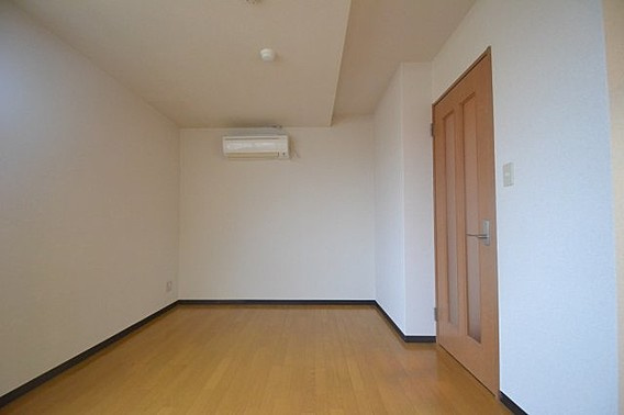 サンビルダー黄能ハウスの居間・リビング