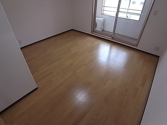 サンビルダー黄能ハウスの居間・リビング