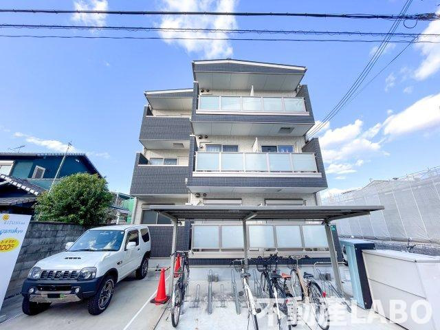 F asecia Radの外観