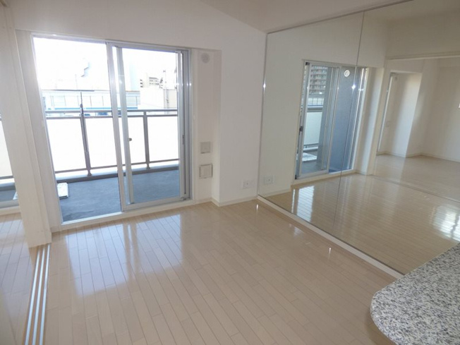 【居間・リビング】 | エステムプラザ神戸西IVインフィニティ