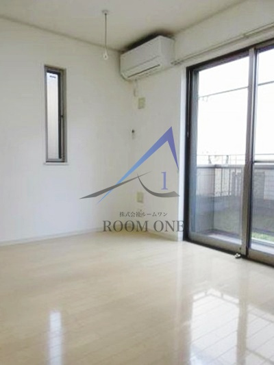 オリーブハイツの居間・リビング|洋室のお部屋です。