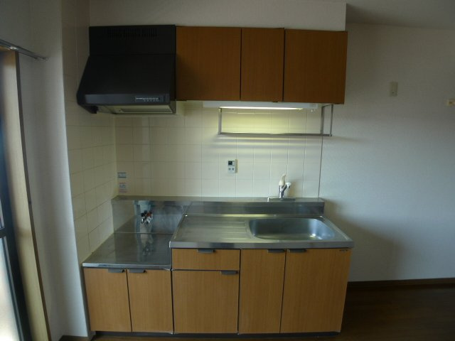 クレストのキッチン|同間取り別号室